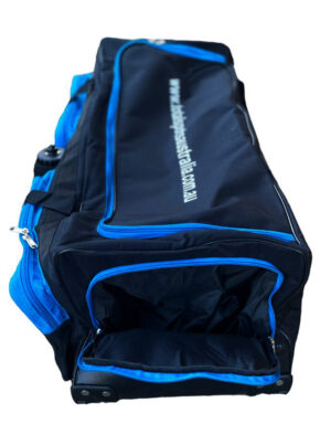 TSA IKON Wheelie Cricket Kit Bag - Image 7
